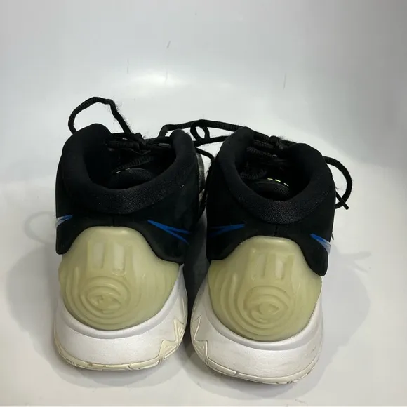 Nike Kyrie 6 sneakers black white iridescent mens size 9.5 athletic activewear