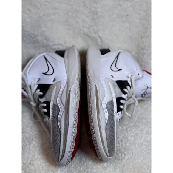 NIKE KYRIE INFINITY WHITE-BLACK-UNIVERSITY RED &quot;MAN MACHINE&quot; SZ 4.5 DD0334-101