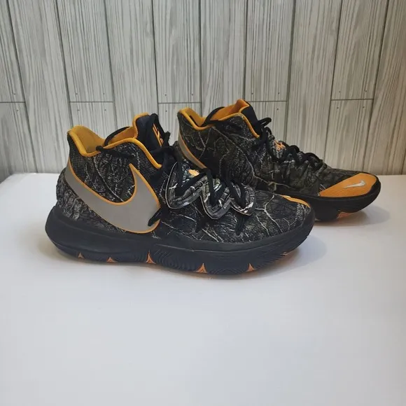 Nike Kyrie Taco PE, Basketball Sneaker US 9.5 A02918-902