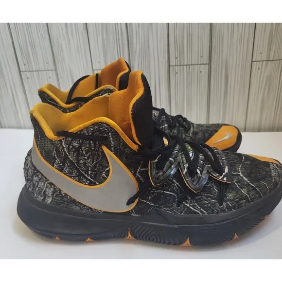 Nike Kyrie Taco PE, Basketball Sneaker US 9.5 A02918-902