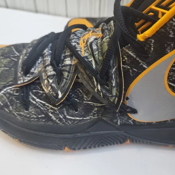 Nike Kyrie Taco PE, Basketball Sneaker US 9.5 A02918-902