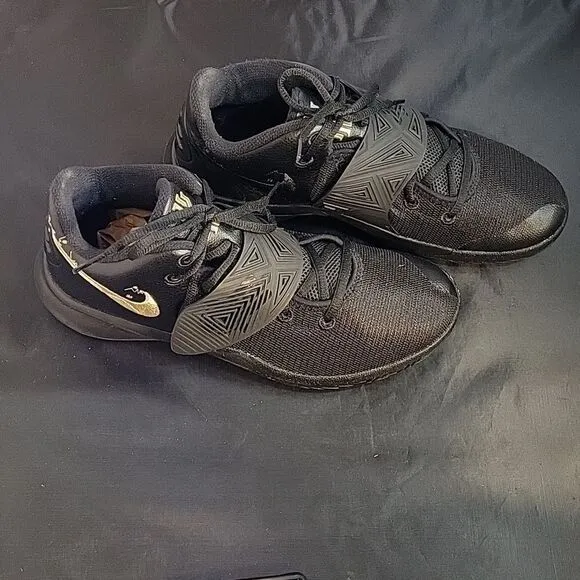 NIKE KYRIE FLYTRAP III MEN'S BASKETBALL TRAINERS BQ3060 SNEAKERS SHOE