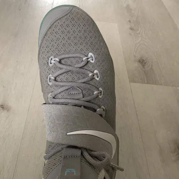Nike LeBron 14 MAG Sneakers