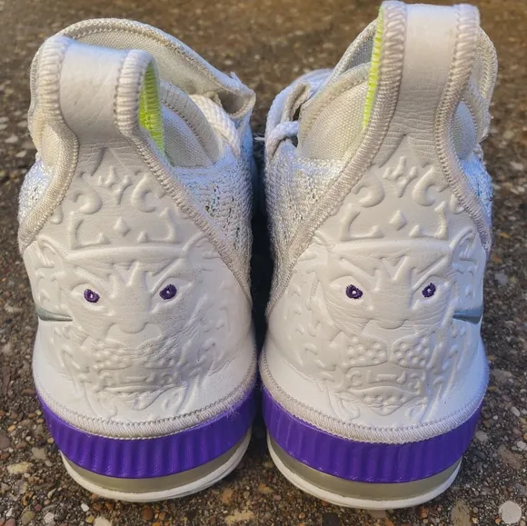 Nike LeBron James 16 Buzz Lightyear White Purple Youth 5 AQ2465-102 King