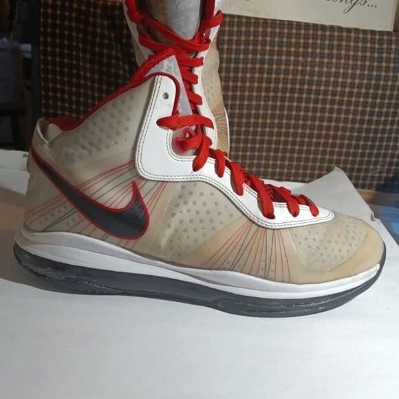 Nike LeBron James 8v Flywire Basketball Sneakers Sz 11