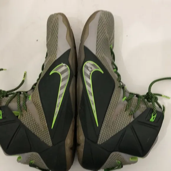 NIKE LEBRON JAMES XII DUNK FORCE 2014 BASKETBALL SNEAKERS MENS SIZE 15