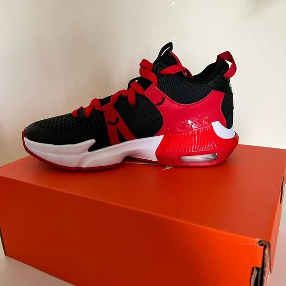 Nike Lebron VII Black and Red Sneakers