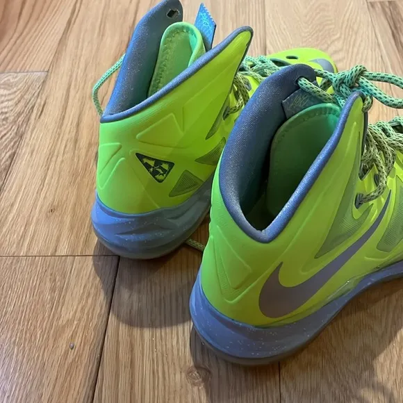 Nike Lebron X VOLT basketball Sneakers yellow gray sz 8.5
