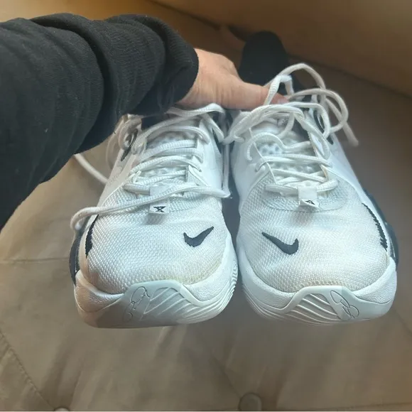 Nike Men’s 8 Paul George Black White Basketball Volleyball Sneakers