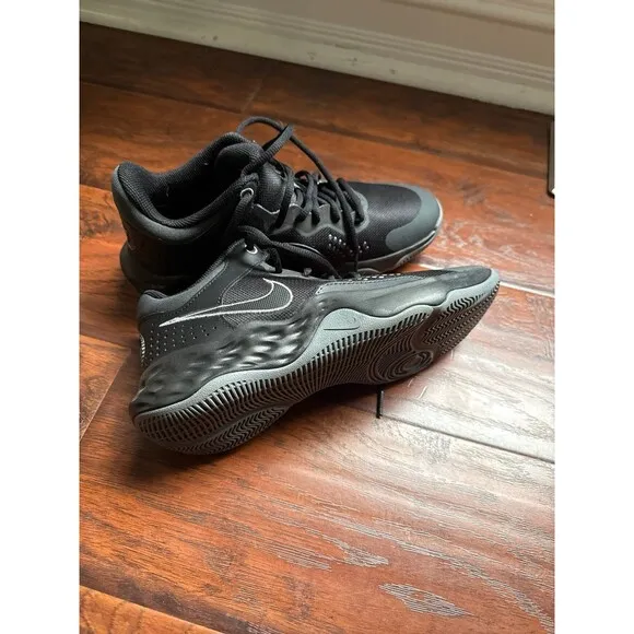 Nike Men's Fly By Mid 3 Basketball Sneakers from Finish Line size 7.5