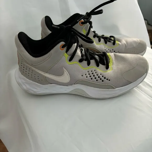 Nike Men’s Fly By Mid 3 Light Iron Ore Sneakers Basketball ShoesSize 7.5 Mesh