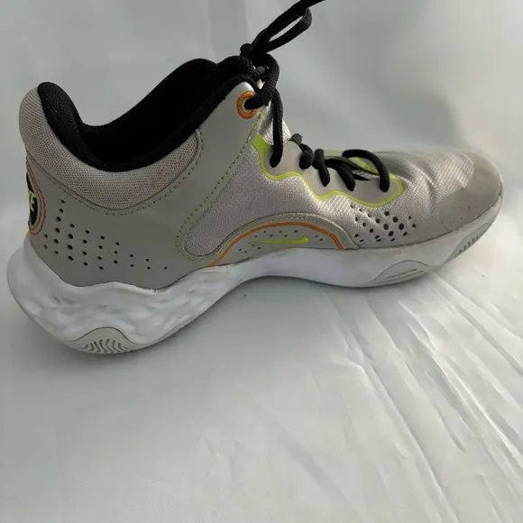 Nike Men’s Fly By Mid 3 Light Iron Ore Sneakers Basketball ShoesSize 7.5 Mesh
