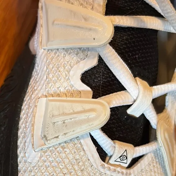 Nike Men’s Kyrie 7 TB White/Black Basketball Sneakers
