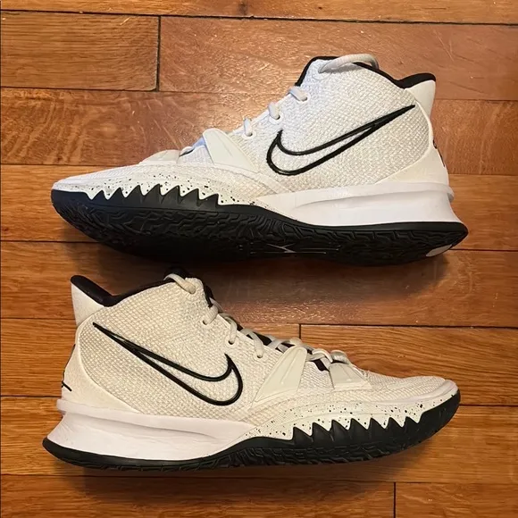 Nike Men’s Kyrie 7 TB White/Black Basketball Sneakers