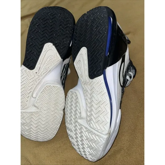 Nike Mens Lebron Witness 6 CZ4052-100 White Basketball Shoes Sneakers Size 8 Gym