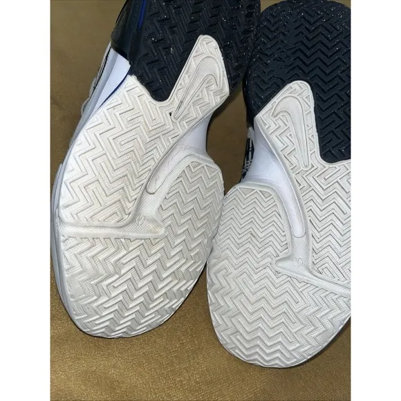 Nike Mens Lebron Witness 6 CZ4052-100 White Basketball Shoes Sneakers Size 8 Gym