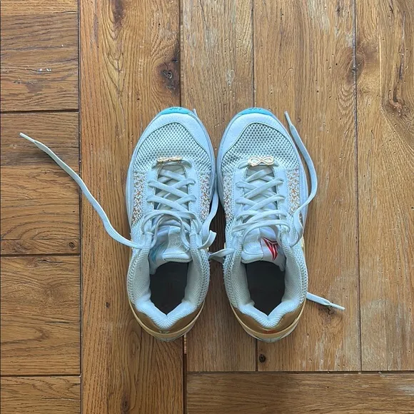 Nike Men’s White and Gold Basketball Sneakers
