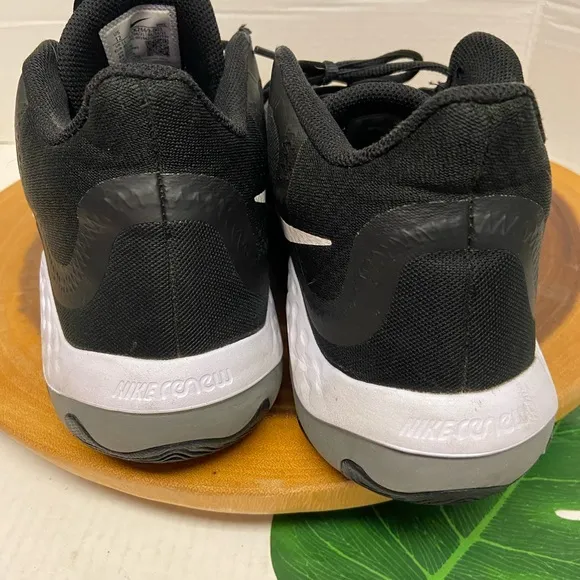 Nike Renew Elevate Basketball Sneakers