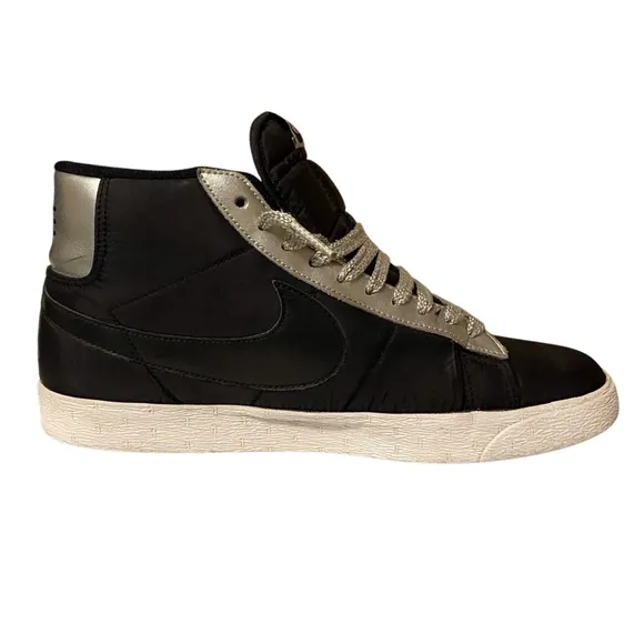 Nike SB Blazer High Black Metallic Silver Size 10 Men’s Shoe 315877-008