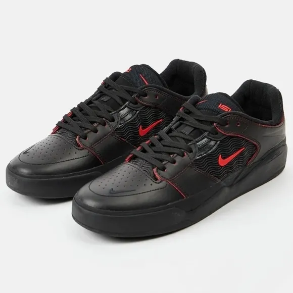 NIKE SB ISHOD Premium Skate Sneakers Black/Red University Men’s Size 12 ECU