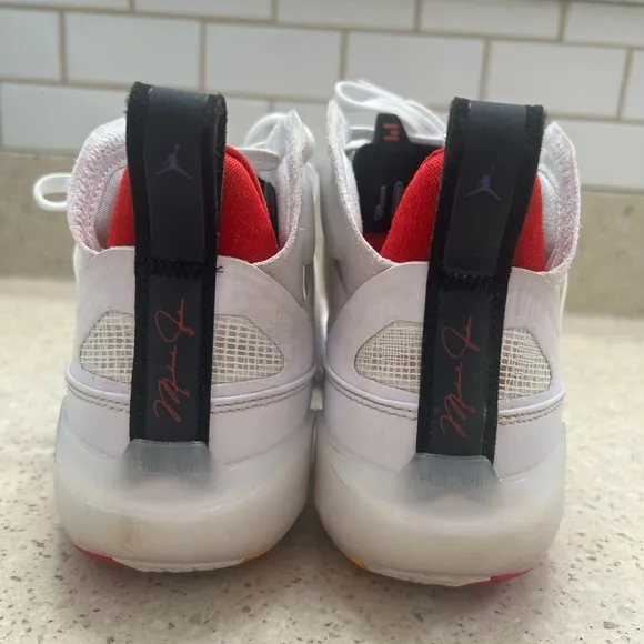 Nike Youth Air Jordan XXXV11 Basketball Shoe (Size 5Y)