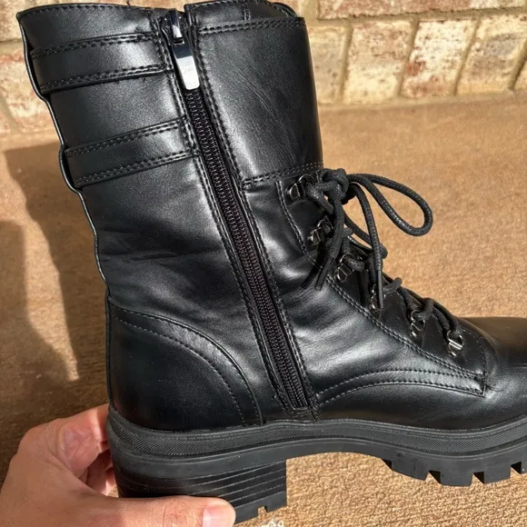 Nine West Halima Faux Vegan Leather Black Lug Sole Combat Lace Up Boots Size 8.5