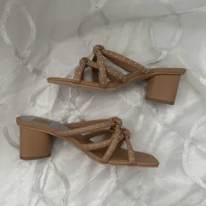 NWB Dolce Vita Zasa studded crisscross sandals