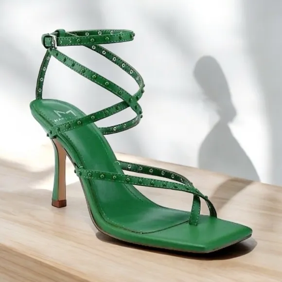 NWB Marc Fisher Dallin Green Strappy Leather Sandals, size 11M