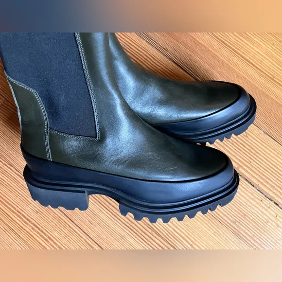 NWOB Allsaints Harlee Lug Sole Chelsea Boot Sz 10
