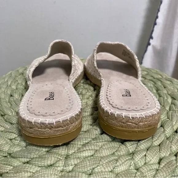 NWOB Bass Samba White Light Gray Suede Lace Slip on Flat Espadrille Sandals