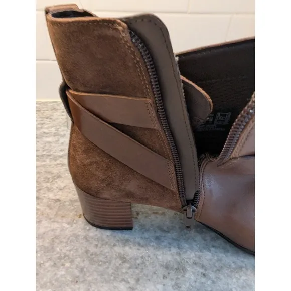 NWOB Ecco Women's Dress Classic Buckle Ankle Boot SIZE  39 / US 8.5 Walnut New