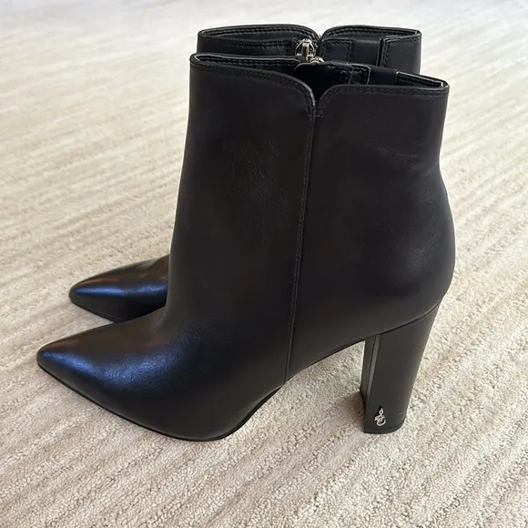 NWOB Sam Edelman Women's Raelle Ankle Booties Leather Pointed-Toe  Black Size 9