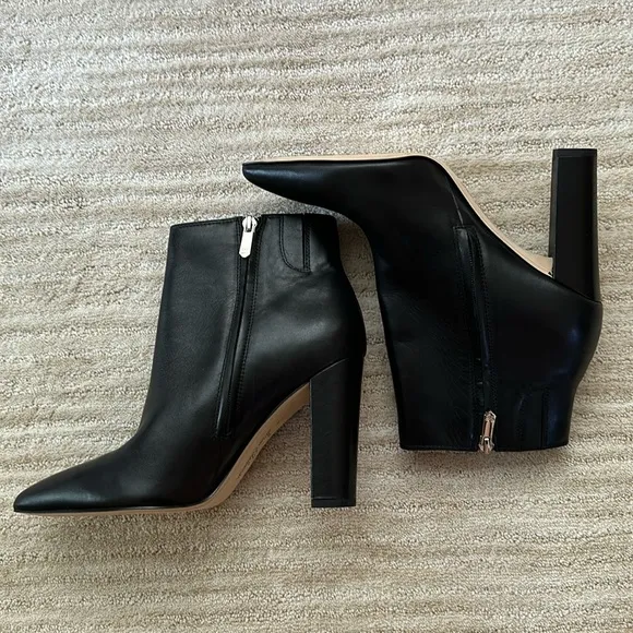NWOB Sam Edelman Women's Raelle Ankle Booties Leather Pointed-Toe  Black Size 9