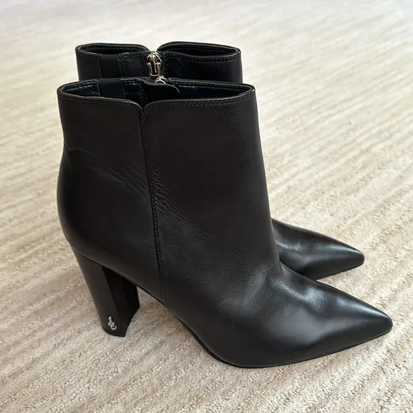 NWOB Sam Edelman Women's Raelle Ankle Booties Leather Pointed-Toe  Black Size 9
