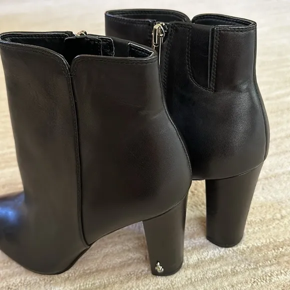 NWOB Sam Edelman Women's Raelle Ankle Booties Leather Pointed-Toe  Black Size 9