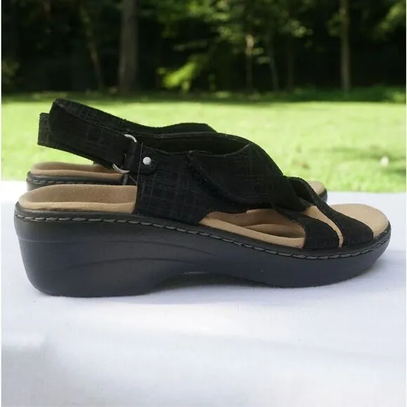NWOB Clarks Merliah Echo Black Slingback Heeled Sandals