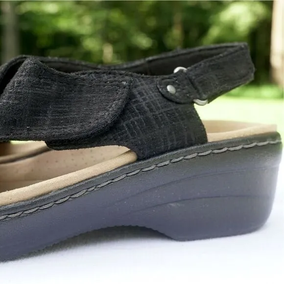 NWOB Clarks Merliah Echo Black Slingback Heeled Sandals