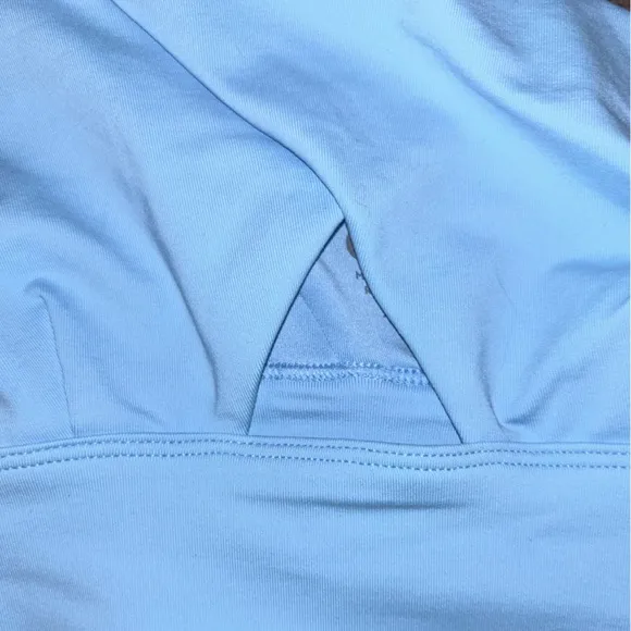 NWOT | Alo Yoga | LIGHT BLUE Diagonal Flex Sports Bra | XS