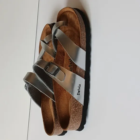 NWOT Betula Mayari Silver Sandals Size 37