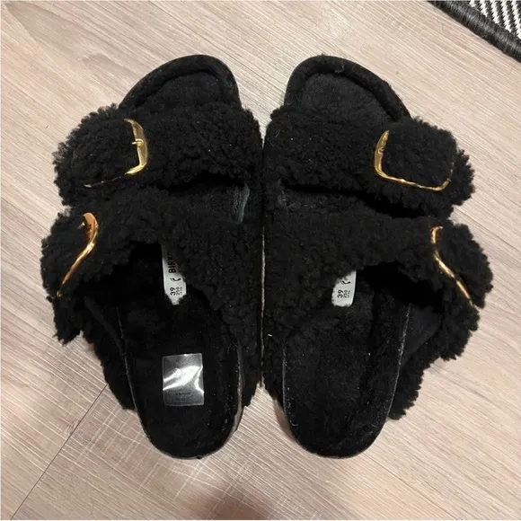 NWOT Birkenstock Arizona Big Buckle Shearling Sandals