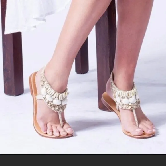 NWOT Cocobelle Shell Slingback Sandals, Beige