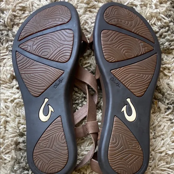 NWOT Olukai ‘Upena Women’s Leather Beach Sandals