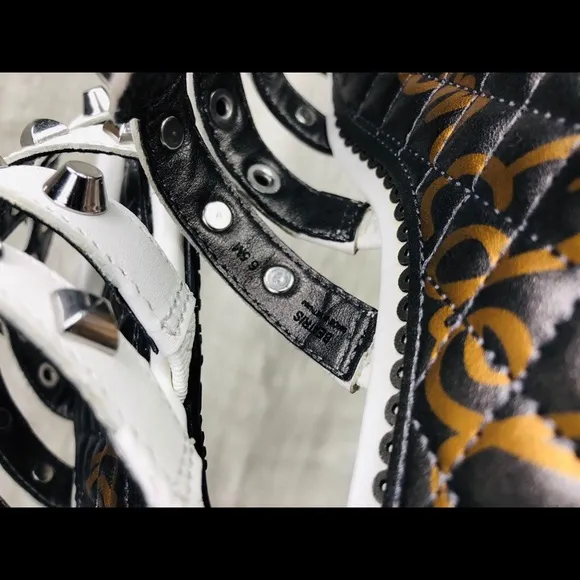 NWOT SAM EDELMAN WHITE STUDDED SLIP ON SANDALS