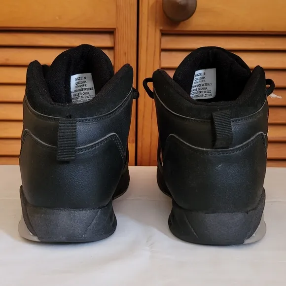 NWOT Shaq Empire Basketball Sneakers Big Kid Size 6