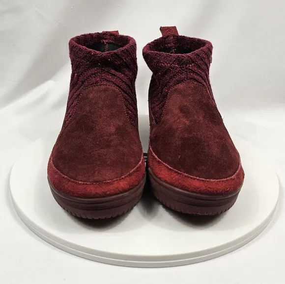 NWOT Toni Pons Gigi Bootie Ankle Boots Suede Chunky Knit Pull-On Burgandy 41 10