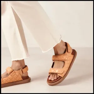 NWT Alohas Hook Loop Platform Sandals in Tangy Orange *Rare Color*