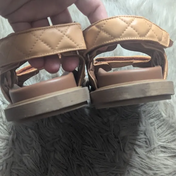 NWT Alohas Hook Loop Platform Sandals in Tangy Orange *Rare Color*