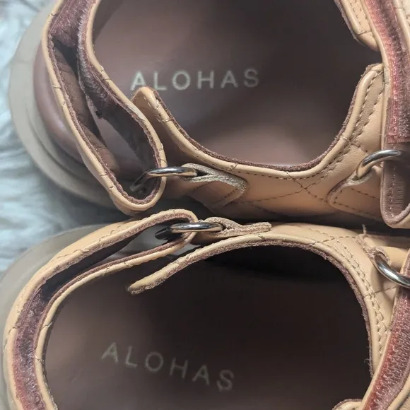 NWT Alohas Hook Loop Platform Sandals in Tangy Orange *Rare Color*