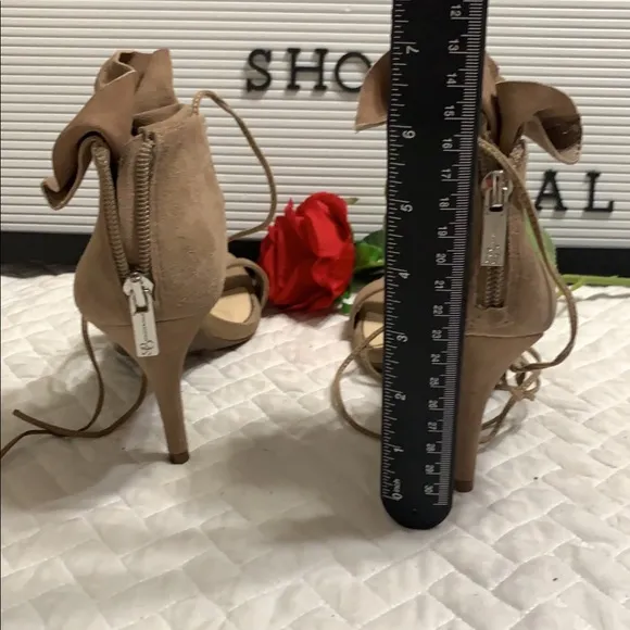NWT Jessica Simpson Madeena lace-up Sandals (Suede). I also have it in b…