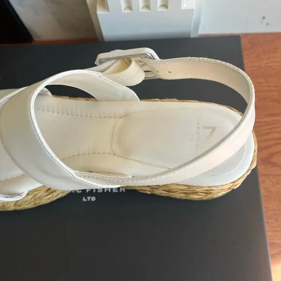 NWT MARC FISHER LTD PATRYCE PLATFORM WEDGE SANDAL IN IVORY BRAND NEW IN BOX